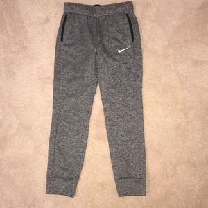 Nike unisex dri-fit thermal joggers sz. M